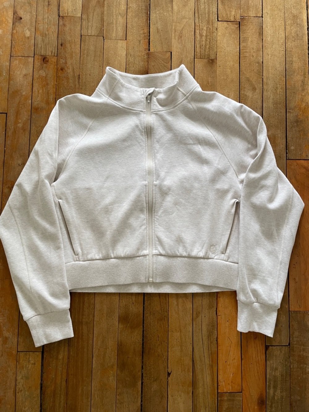 Greyson Ojai full zip lightweight cropped jacket- L